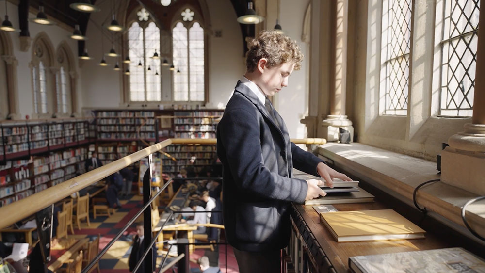 Harrow School. Admissions.