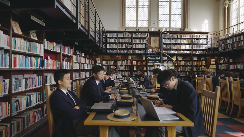 Harrow School. Admissions.